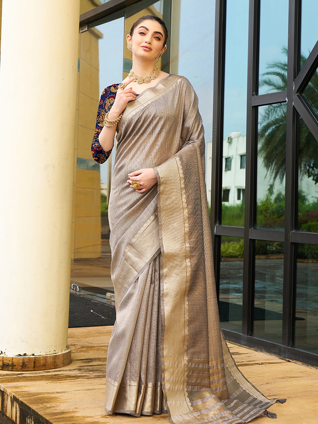 

KAYOMMI Striped Zari Bhagalpuri Saree, Brown