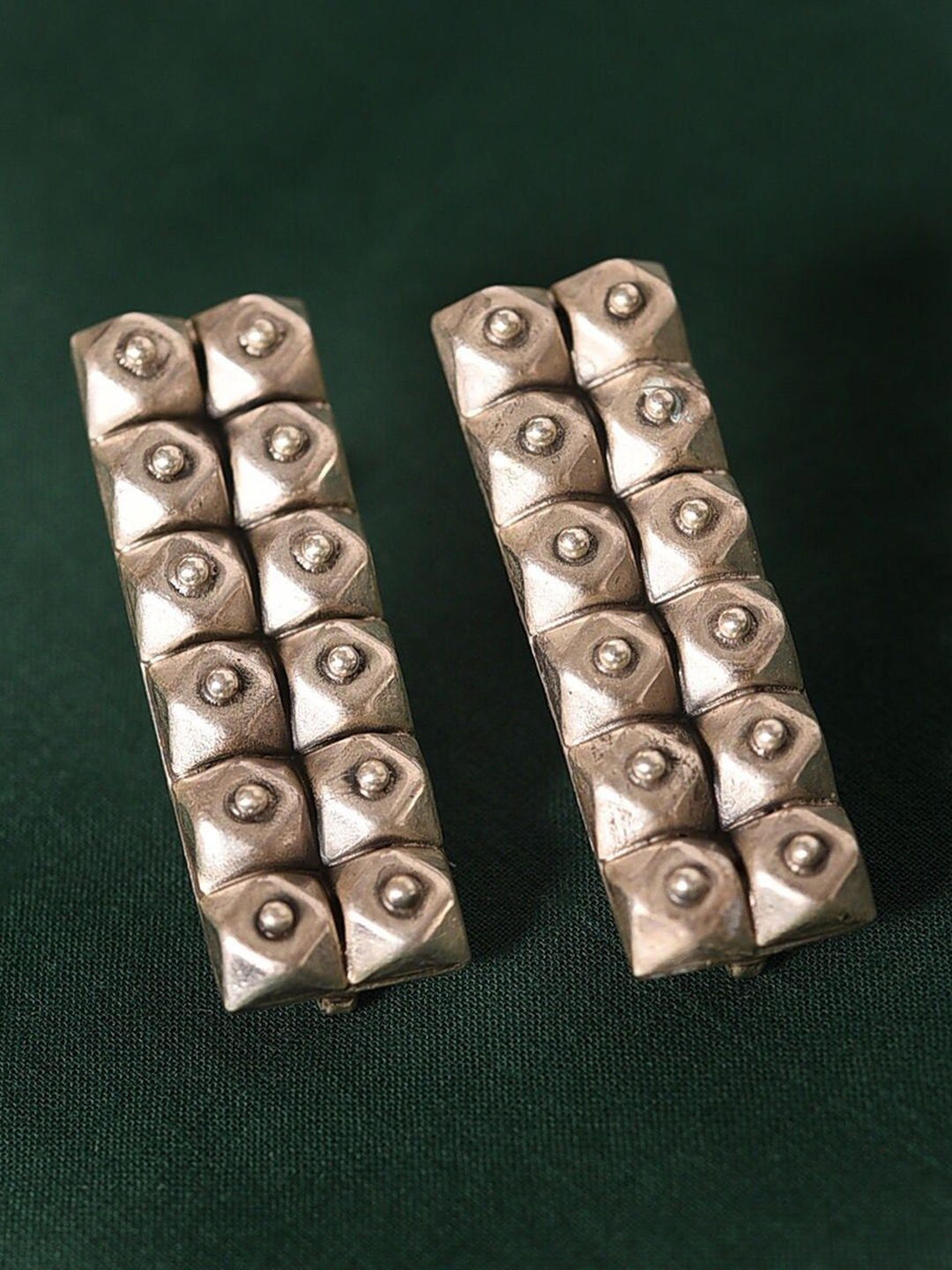 

JAYPORE Contemporary Studs, Silver