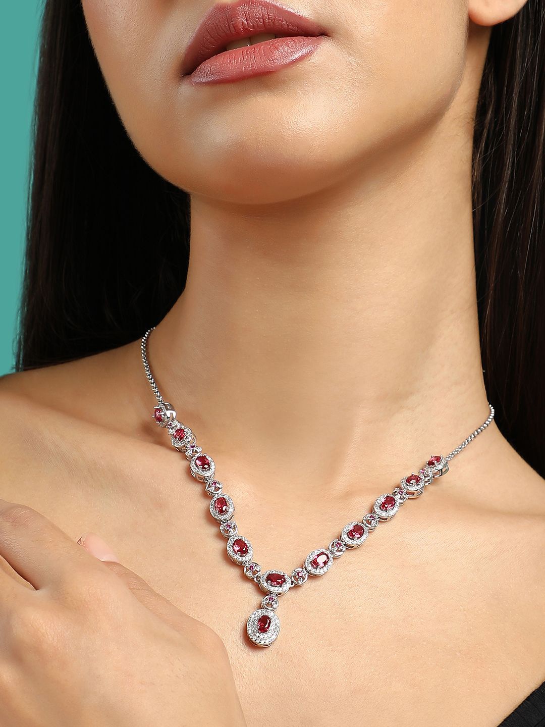 

SOHI The Monaco Silver-Plated Necklace