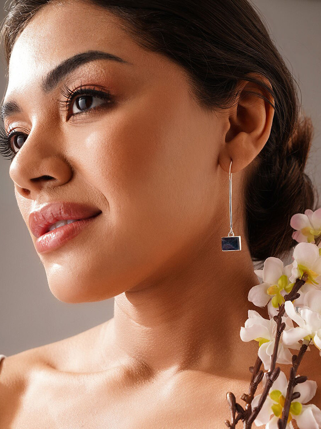

JAYPORE Silver Amethyst Stone Studded Contemporary Drop Earrings