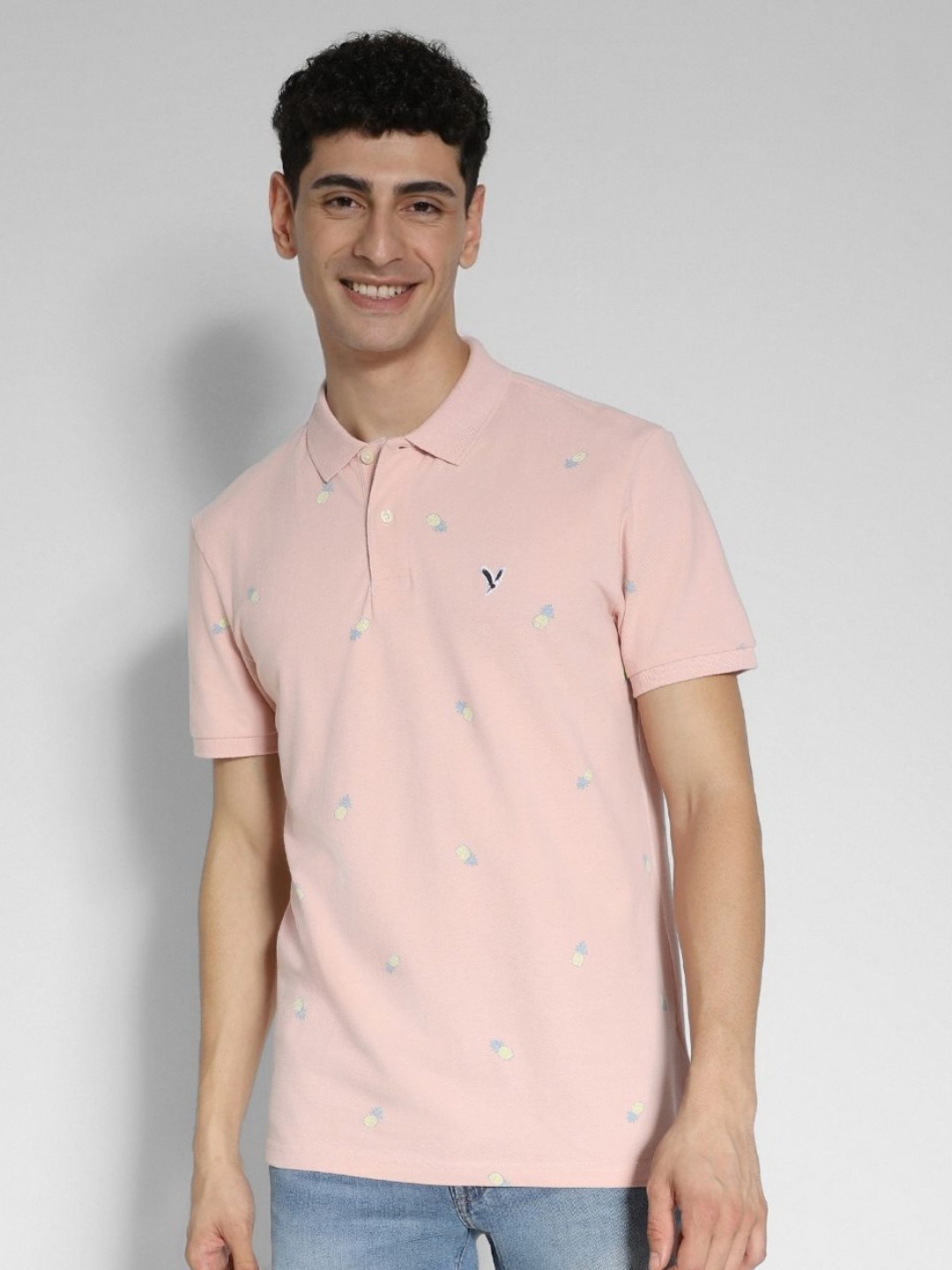 

AMERICAN EAGLE OUTFITTERS Men Conversational Printed Polo Collar Cotton T-shirt, Pink