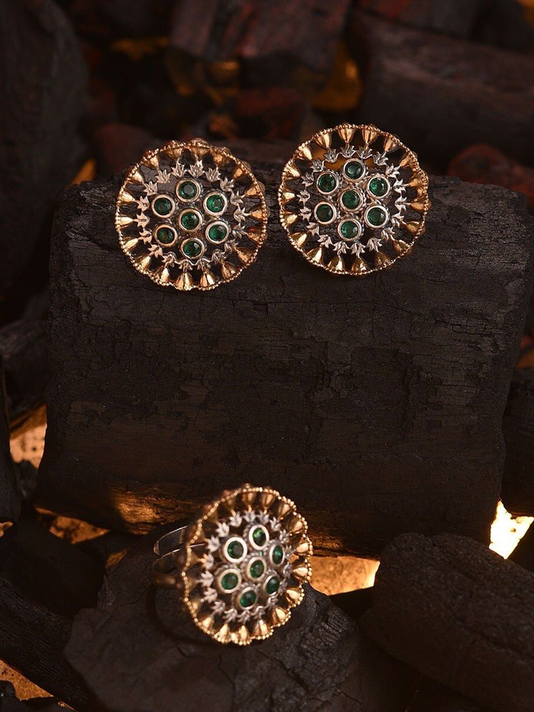 

JAYPORE Stone Studded Contemporary Studs, Silver