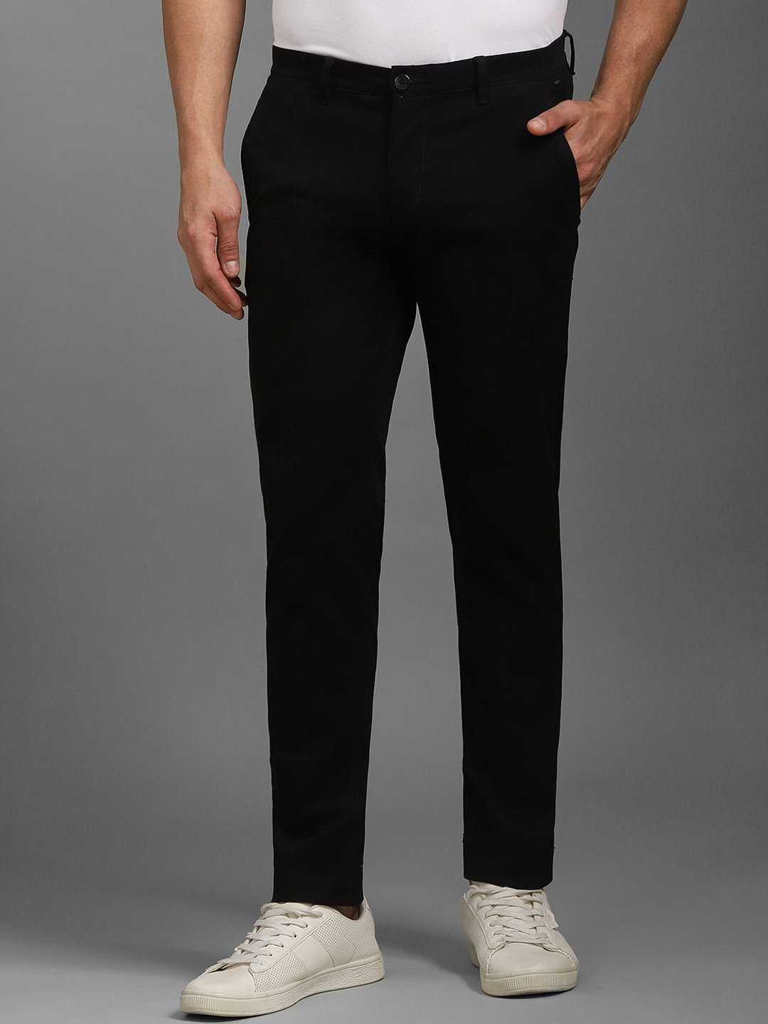 

Louis Philippe Sport Men Slim Fit Trousers, Black