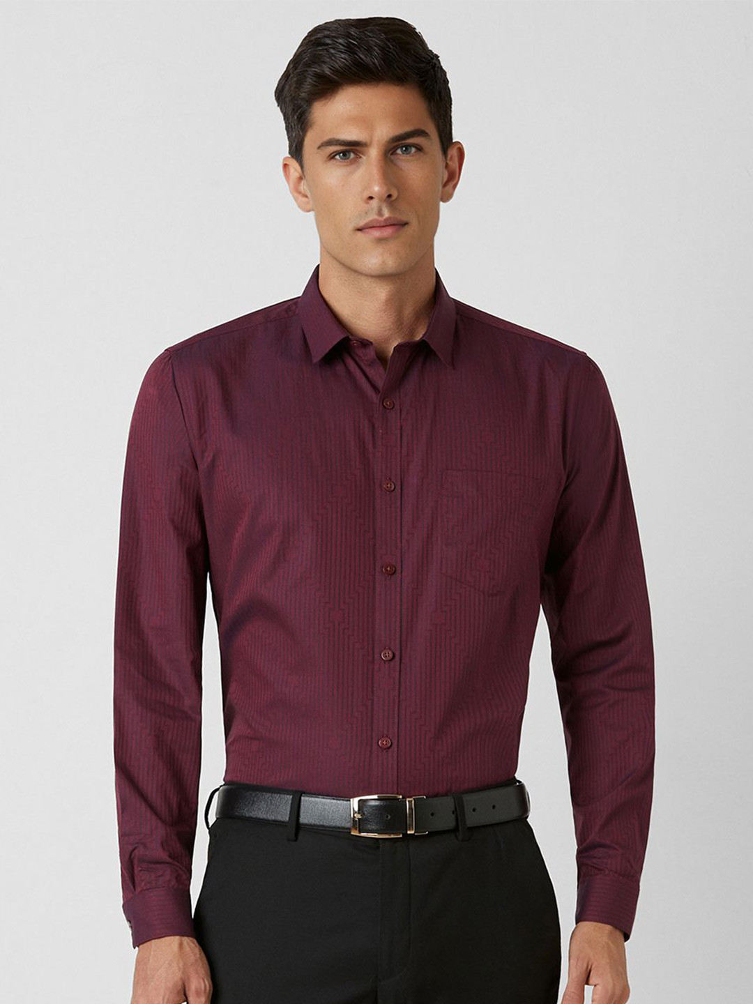 

V Dot Men Spread Collar Geometric Printed Cotton Slim Fit Formal Shirt, Maroon