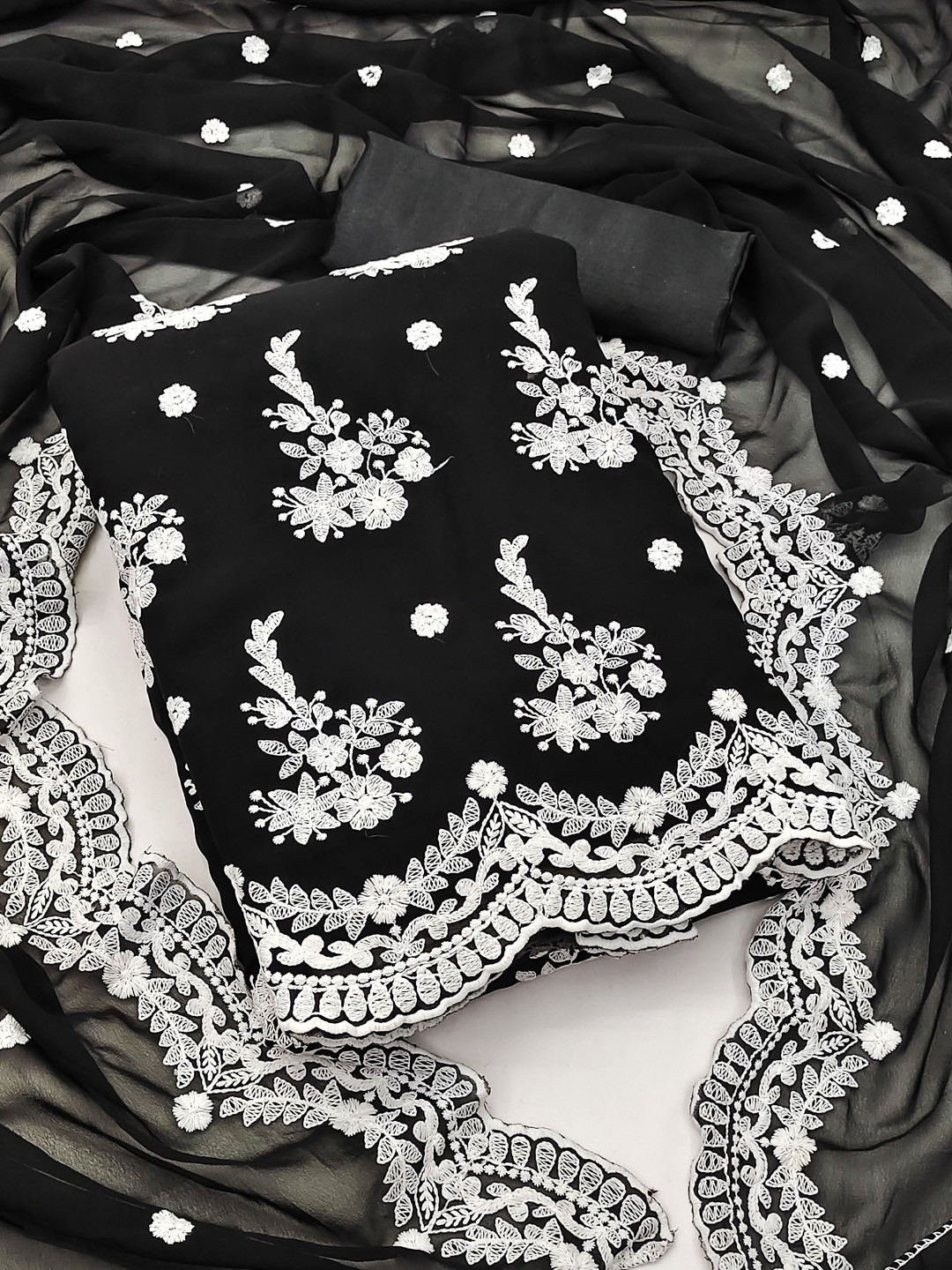 

Maroosh Floral Embroidered Unstitched Dress Material, Black