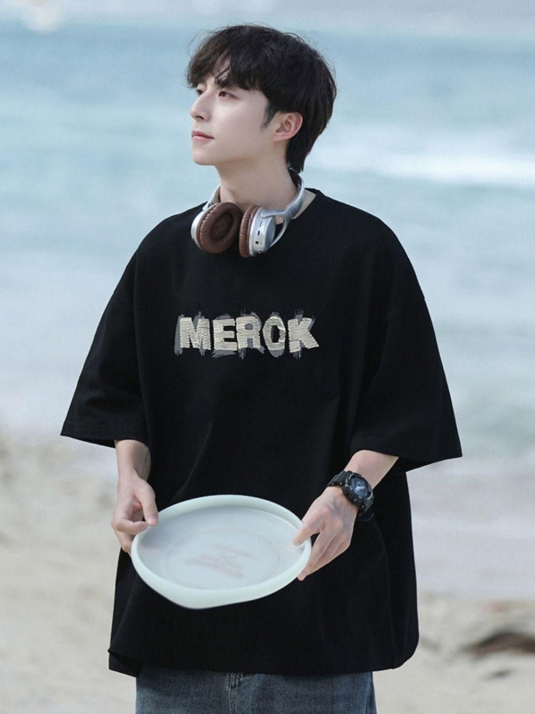 

StyleCast Men Typography Printed Round Neck Pure Cotton Oversized T-shirt, Black