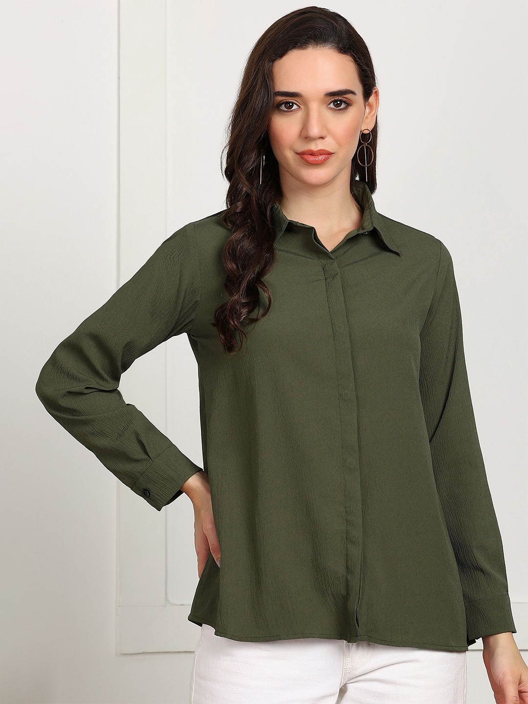 

Murcia Women Classic Spread Collar Solid Casual Shirt, Olive