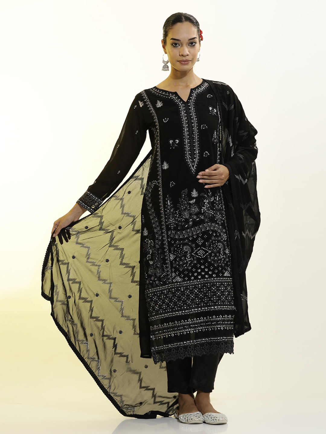 

Jaipur Kurti Heavy Embroidered Georgette Festive Kurta Set With Dupatta, Black