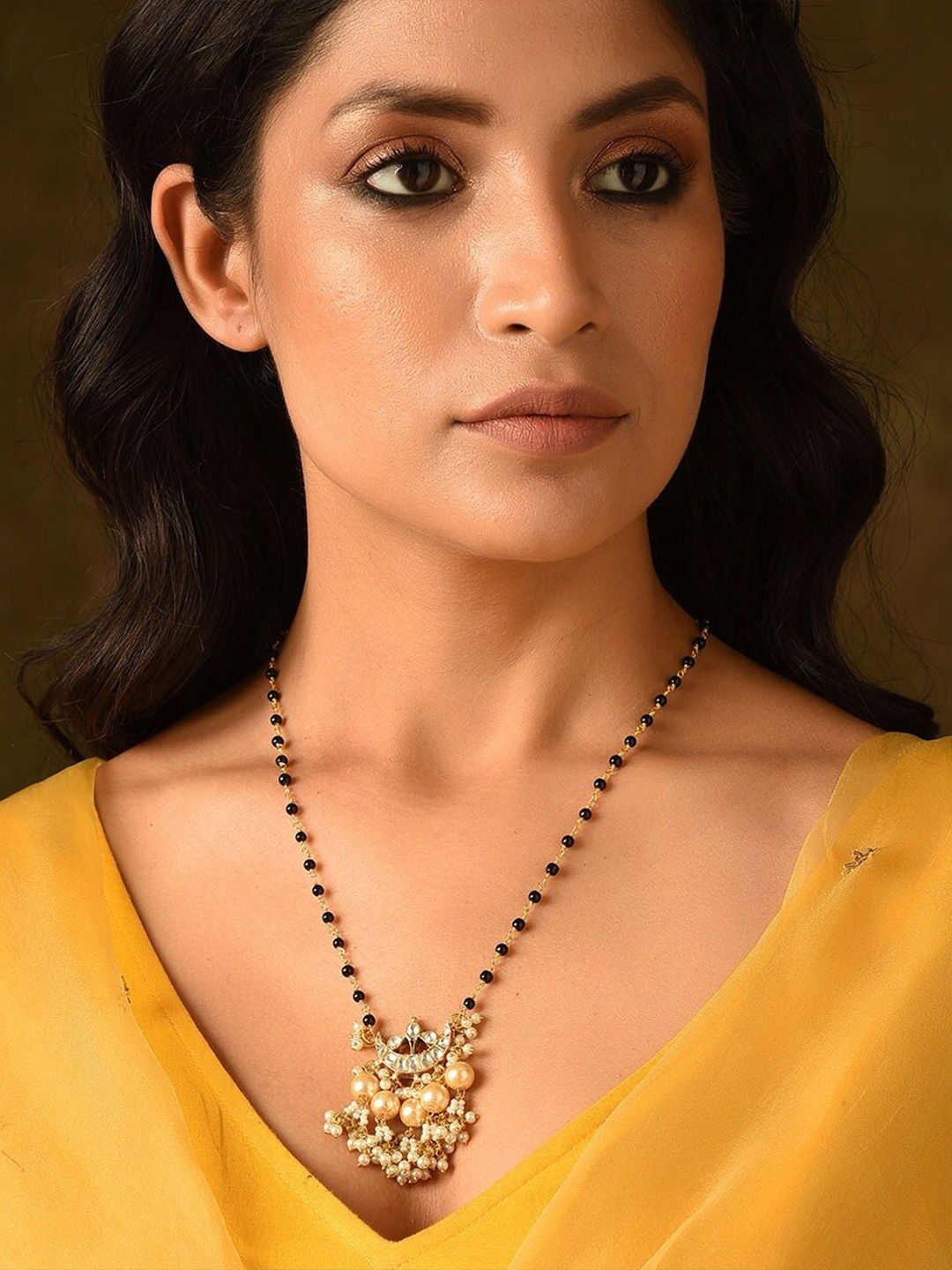 

JAYPORE Pearls Beaded Minimal Mangalsutra, Gold