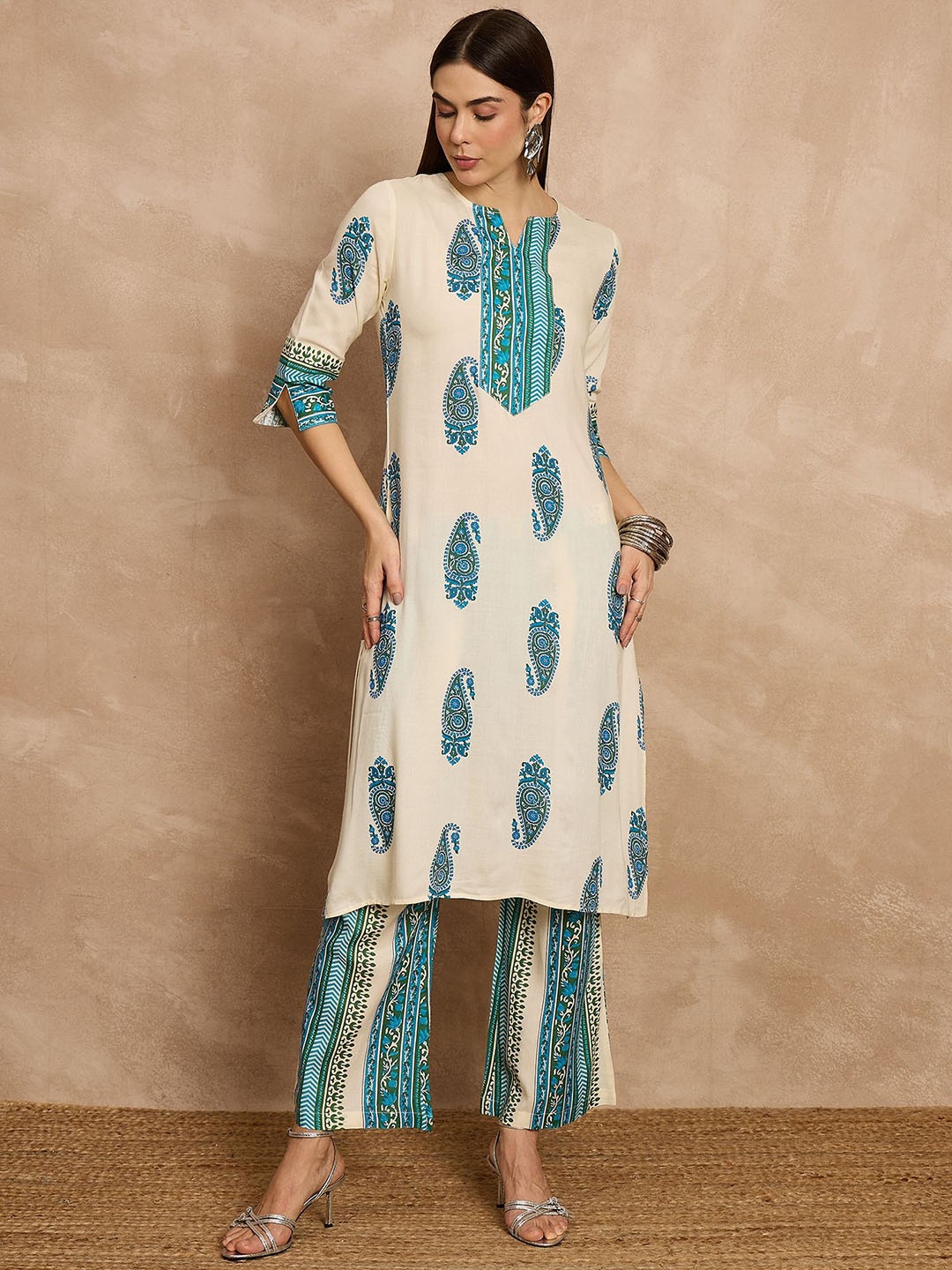 

all about you Paisley Printed Notch Neck Rayon Straight Kurta with Trousers, Blue