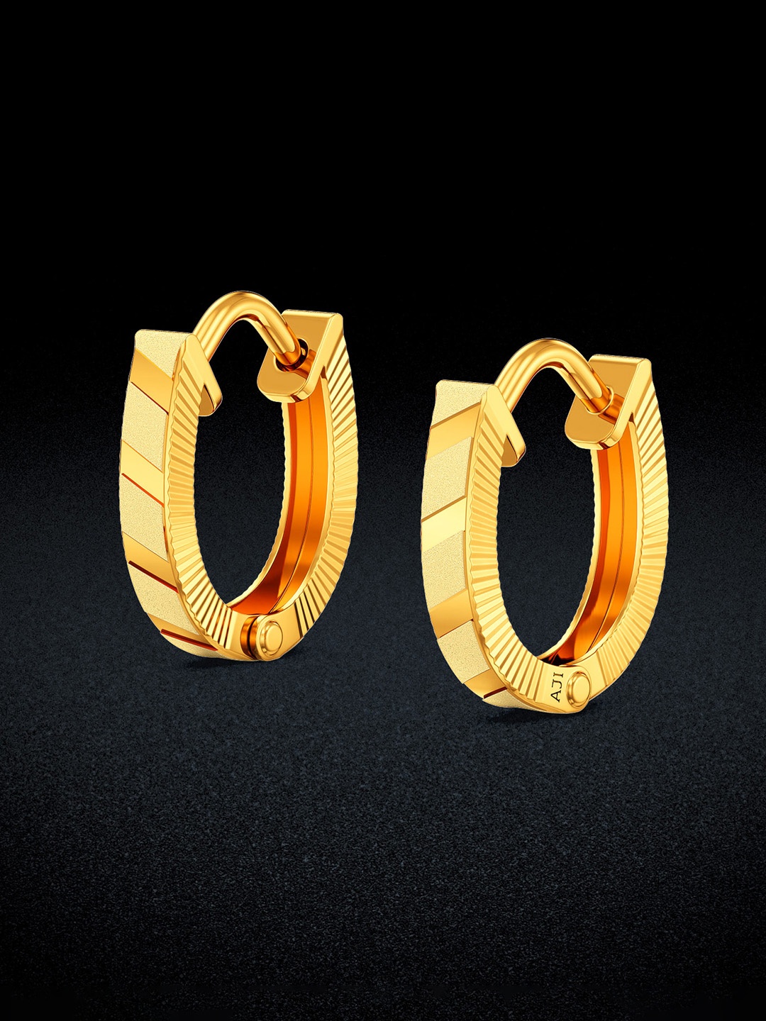 

Joyalukkas Unisex 22KT Earrings Gold