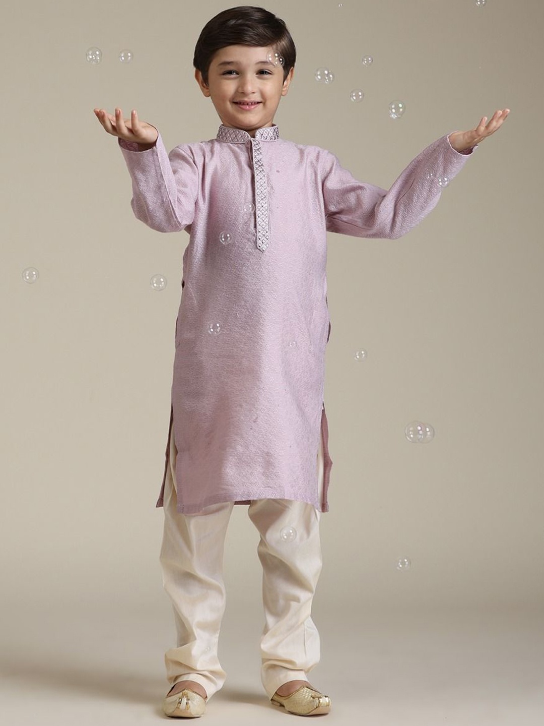 

Manyavar Boys Mandarin Collar Regular Thread Work Straight Kurta with Pyjamas, Purple