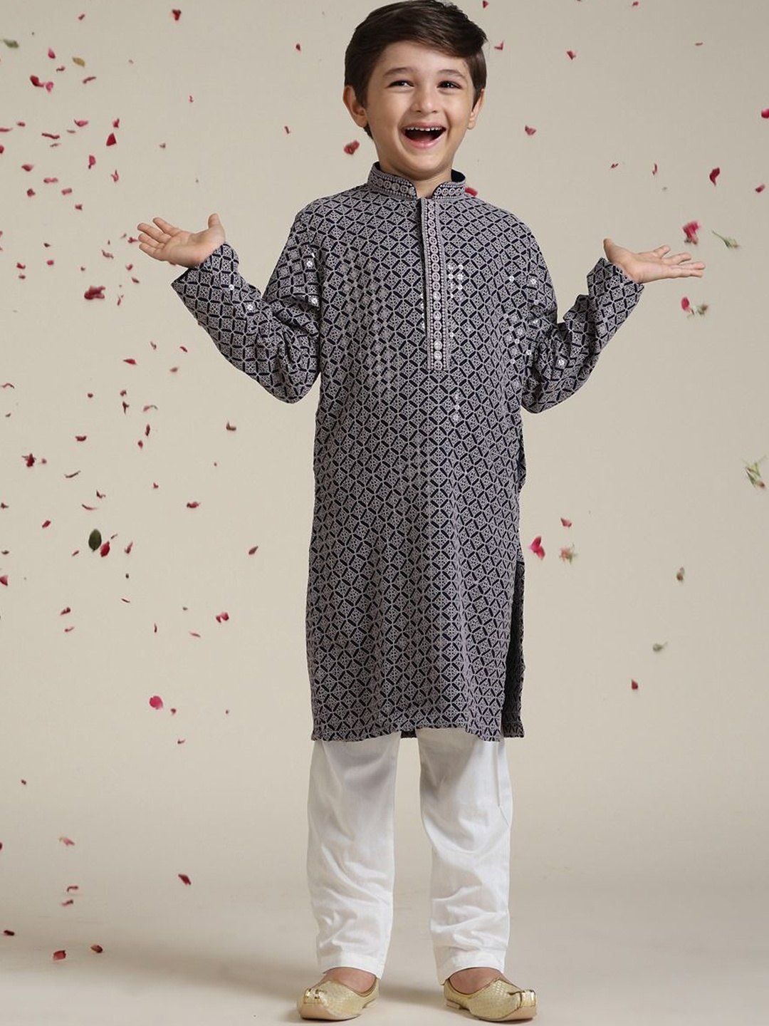 

Manyavar Boys Geometric Embroidered Straight Chikankari Kurta with Trouser, Grey