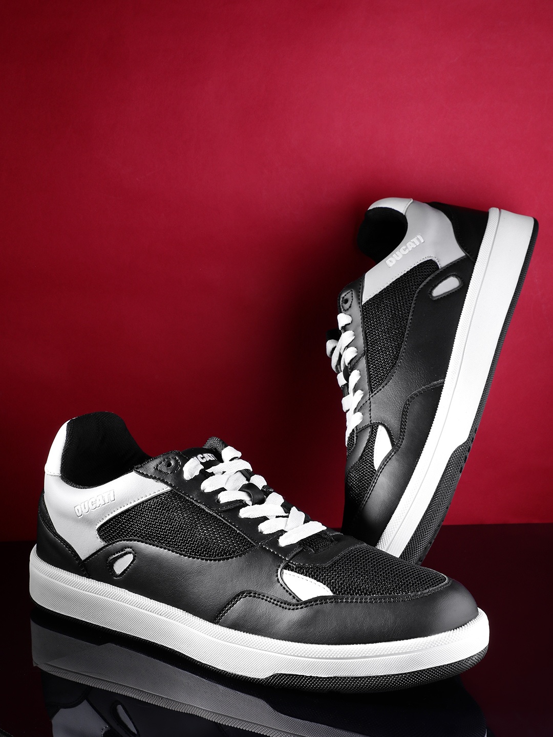 

Ducati Men Everyday Sneakers, Black