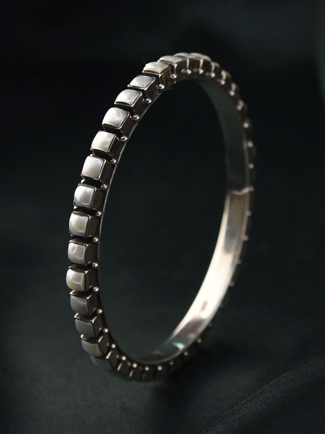 

JAYPORE Oxidised Studded Bangle, Silver