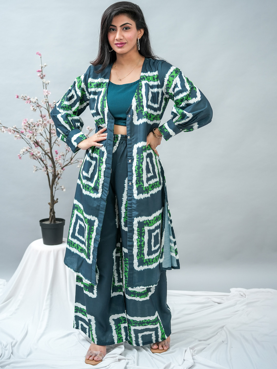 

GO BOUJEE Dyed Top, Shrug & Palazzos Co-Ords, Green