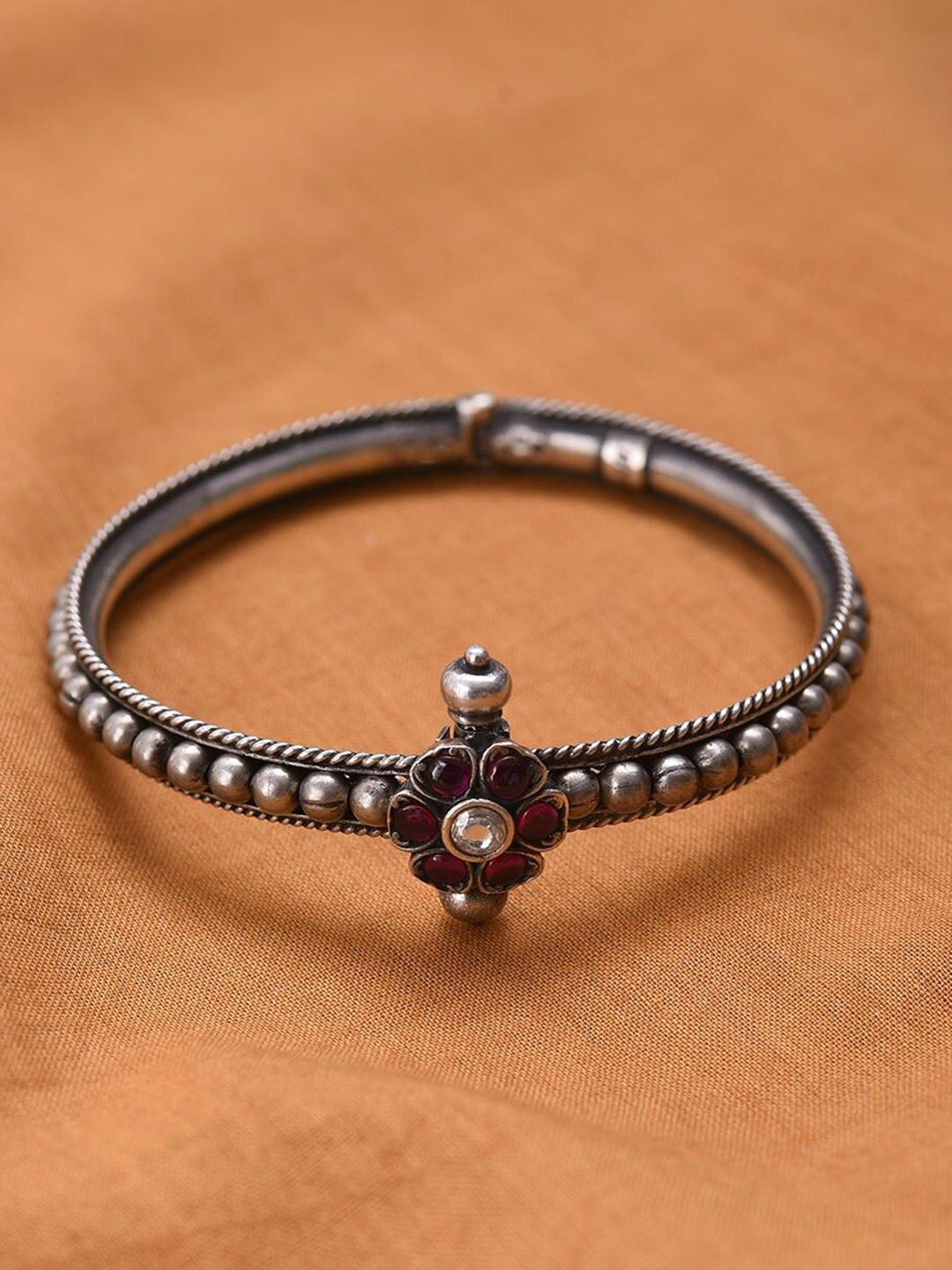 

JAYPORE Silver Stone Studded Bangle