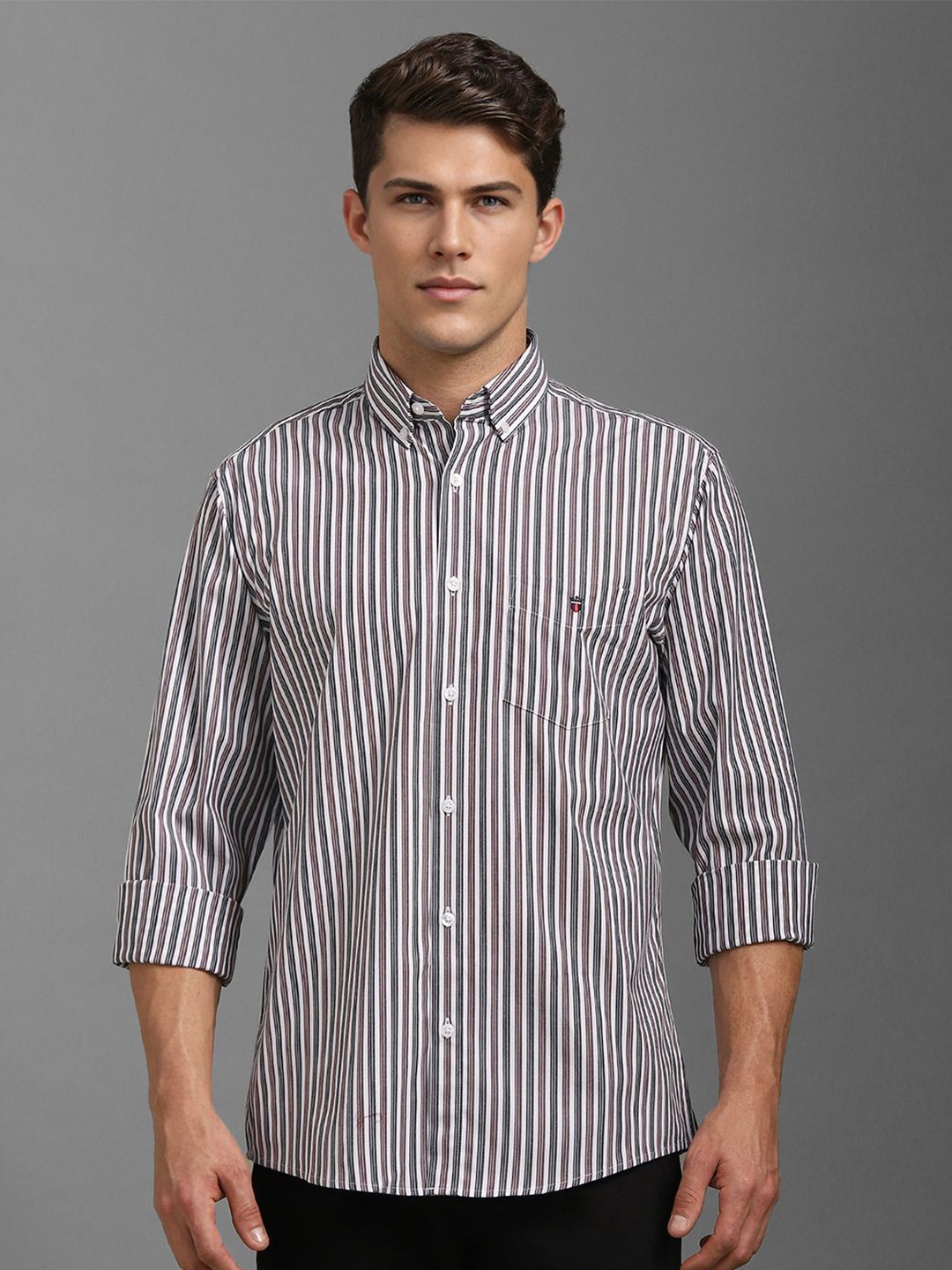 

Louis Philippe Sport Men Slim Fit Vertical Stripes Casual Shirt, White