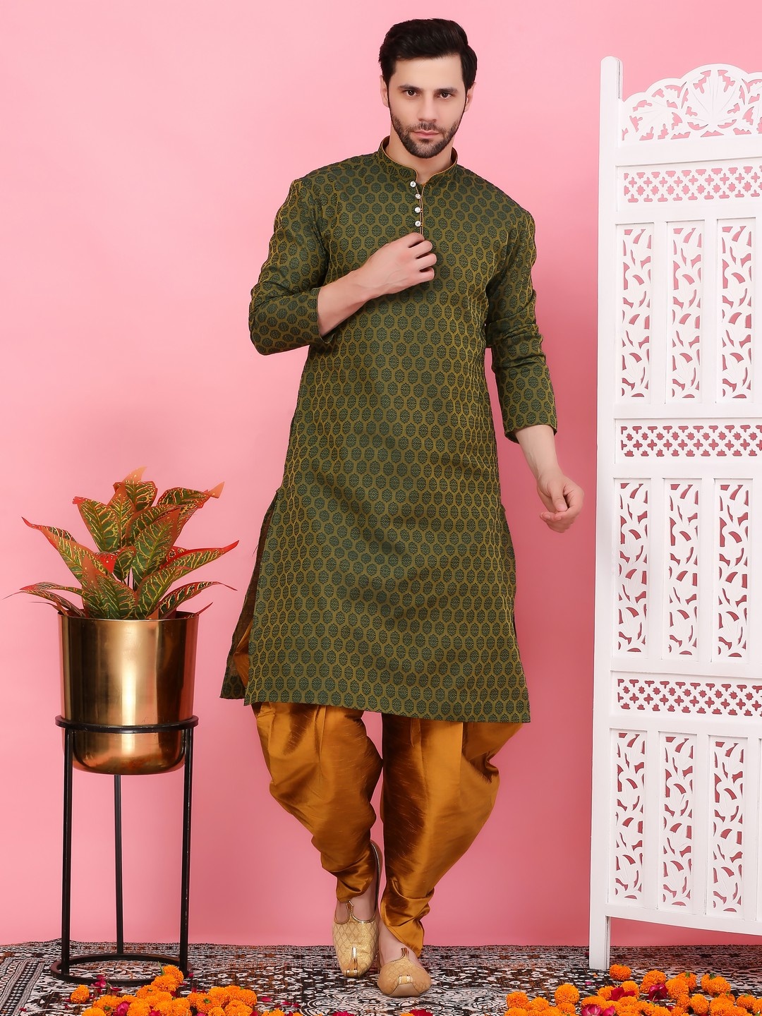 

Sydney Heights Ethnic Motifs Woven Design Jacquard Weave Straight Kurta with Dhoti Pants, Olive