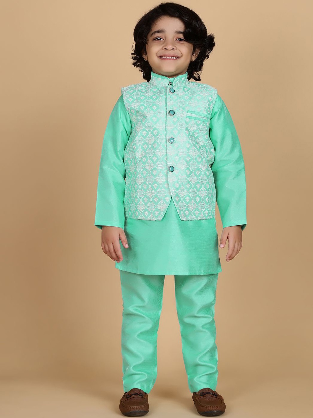 

Ridokidz Boys Mandarin Collar Straight Kurta With Pyjama & Nehru jacket, Sea green
