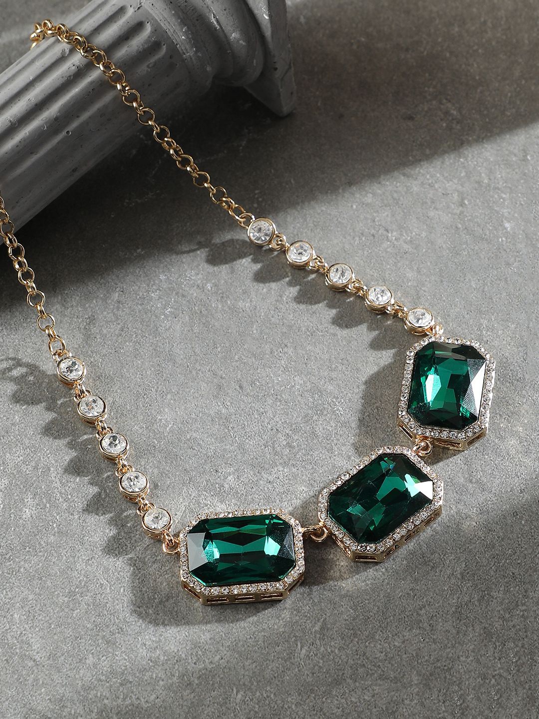 

SOHI Gold-Plated Necklace