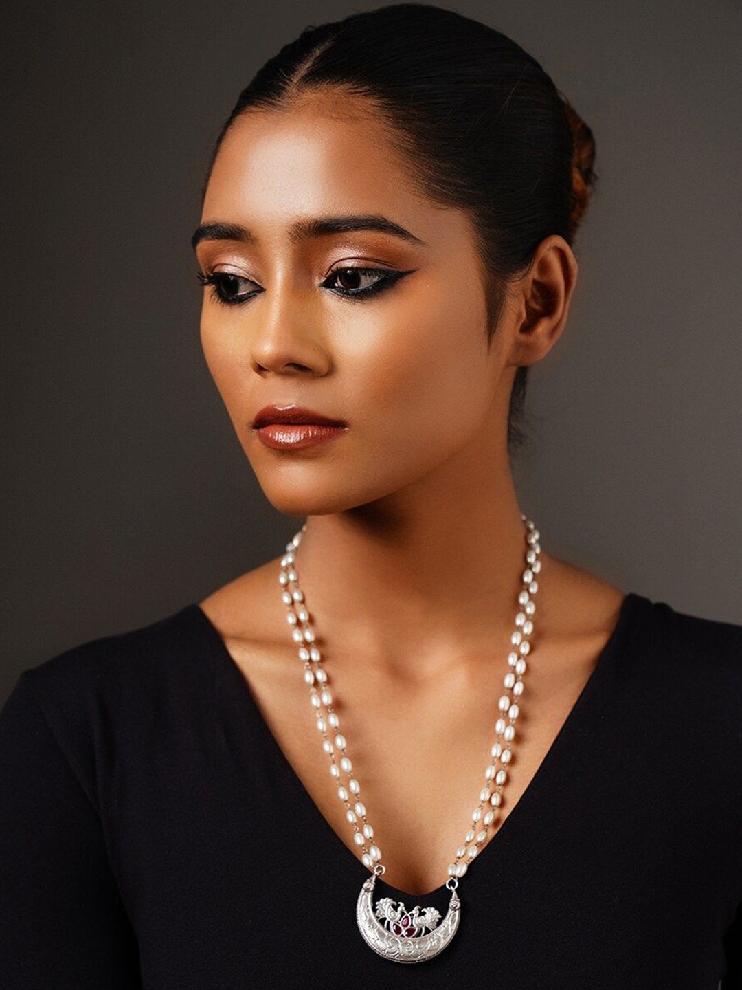 

JAYPORE Brass Stone Studded Necklace, Silver