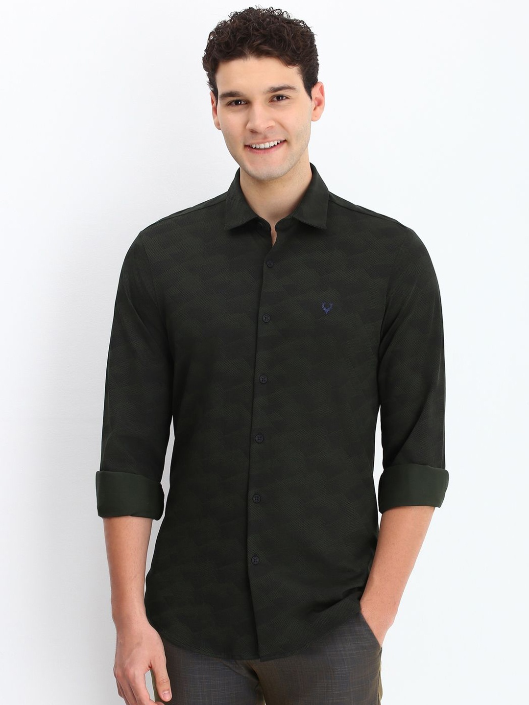 

Allen Solly Men Cutaway Collar Abstract Printed Cotton Slim Fit Casual Shirt, Olive