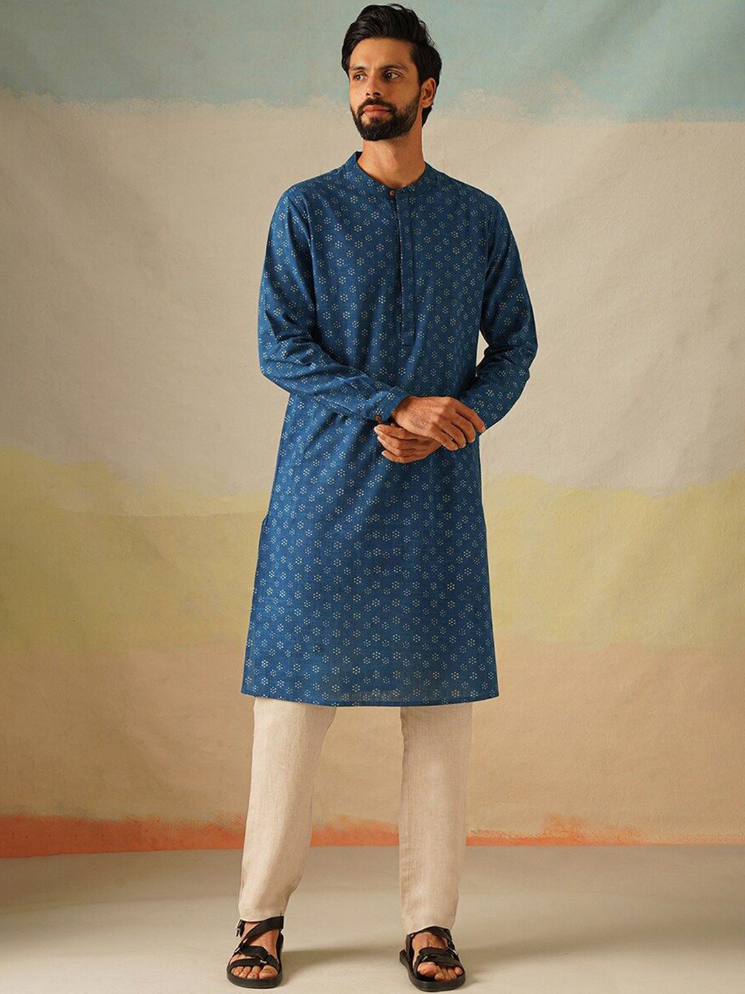 

JAYPORE Floral Printed Band Collar Long Roll-Up Sleeves Pure Cotton Kurta, Blue