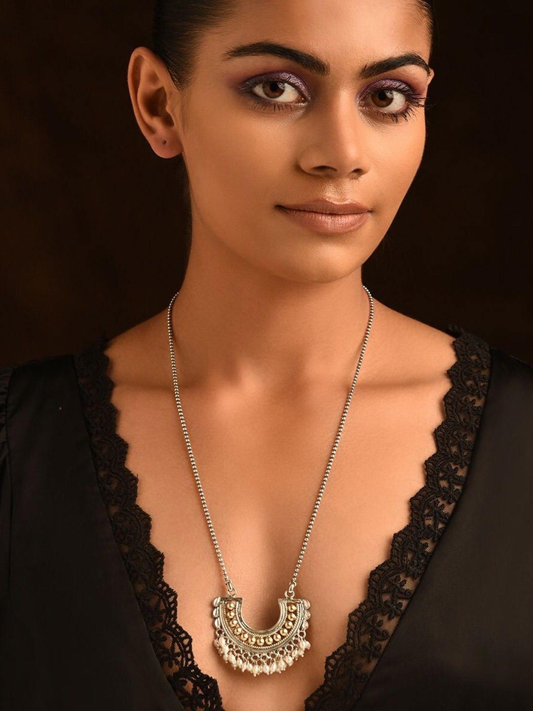 

JAYPORE Silver Beaded Necklace
