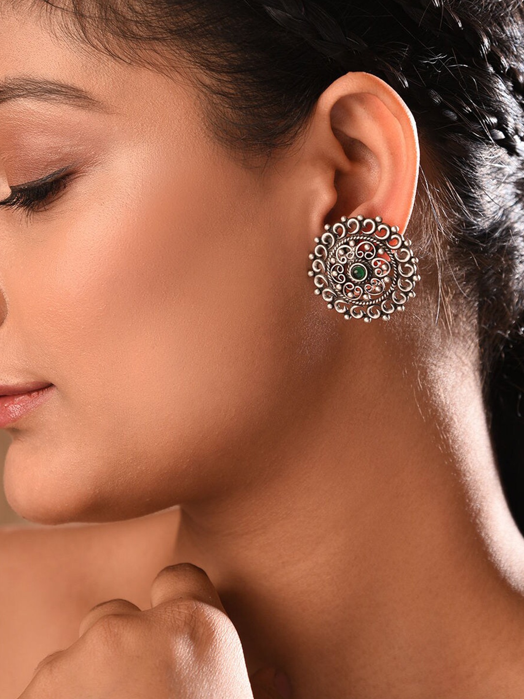 

JAYPORE Silver Stone Studded Classic Studs