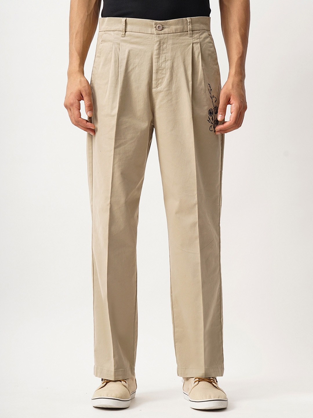 

British Club Men Comfort Loose Fit Low-Rise Pleated Cotton Trousers, Beige