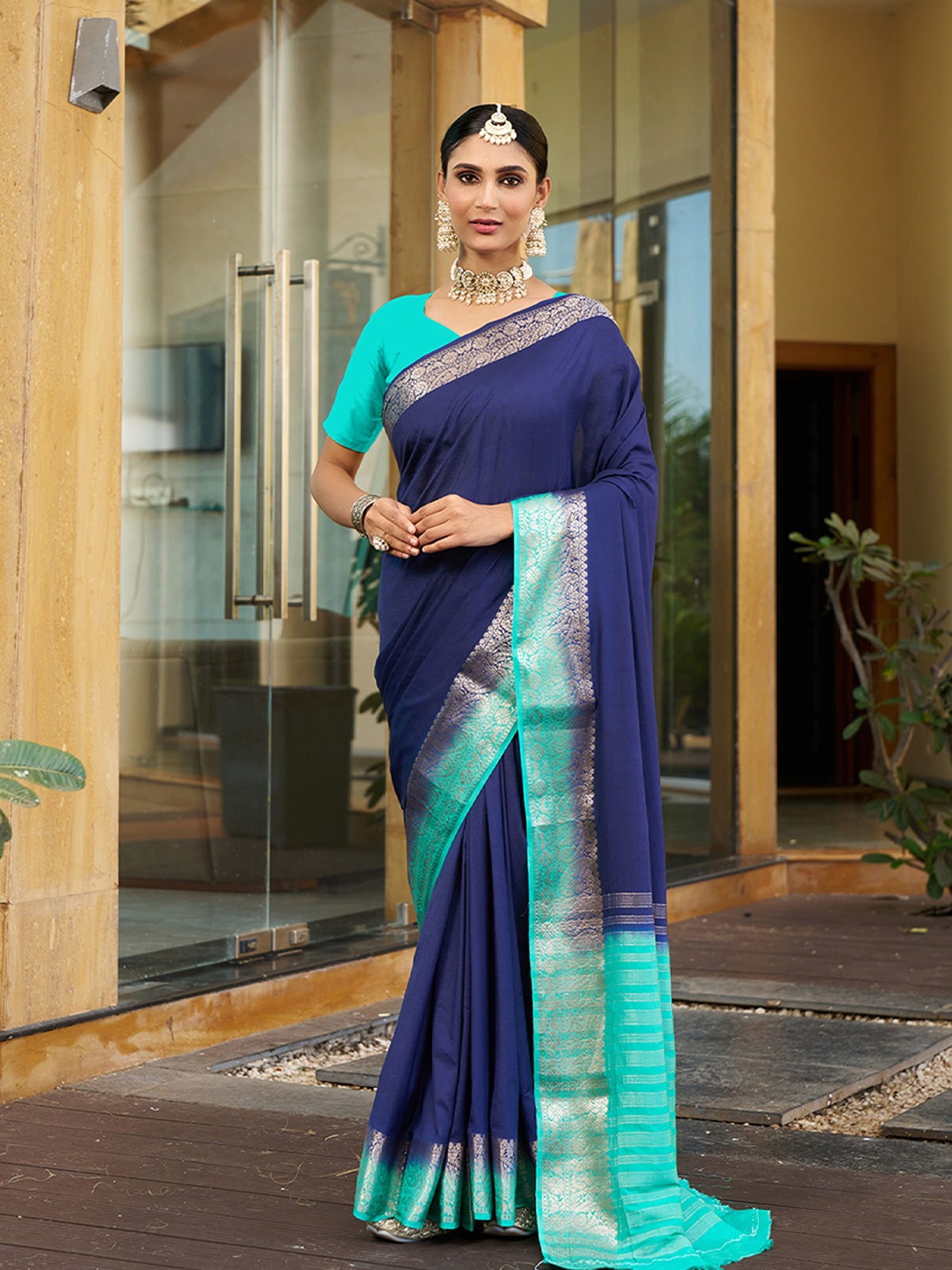 

KAYOMMI Woven Design Zari Pure Crepe Banarasi Saree, Navy blue