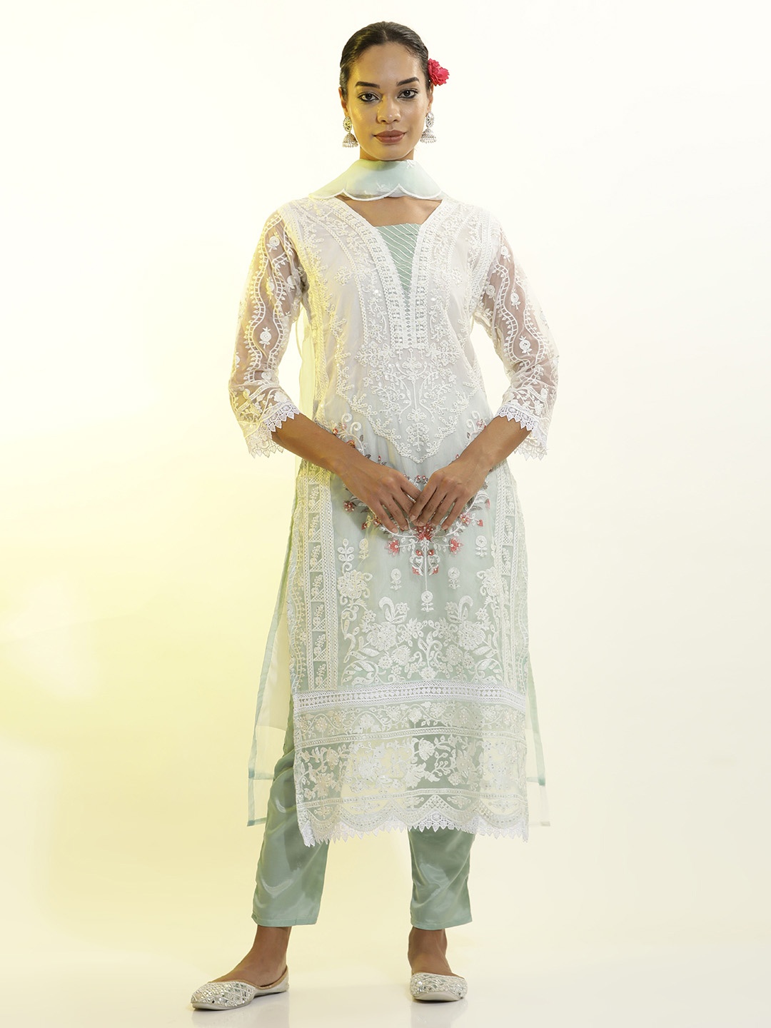 

Jaipur Kurti Heavy Embroidered Organza Festive Kurta Set With Dupatta, White