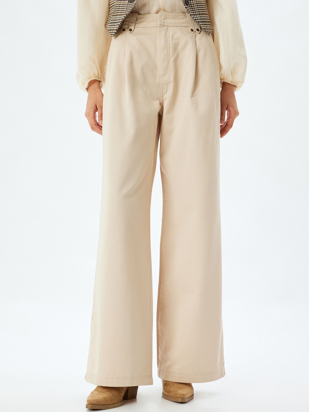 

Koton Women Trousers, Beige