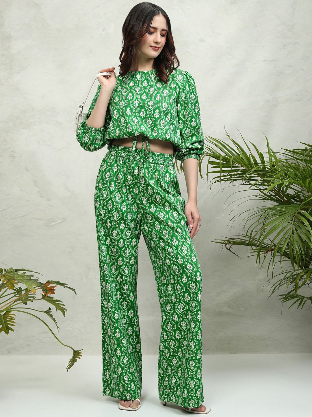 

Tokyo Talkies Ethnic Motifs Printed Round Neck Long Sleeves Crop Top & Trouser, Green