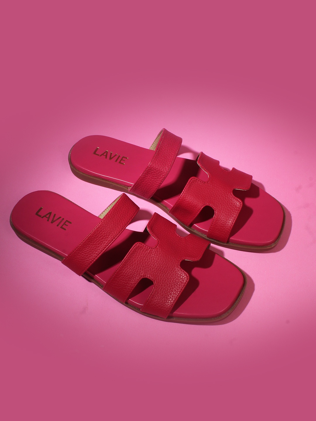 

Lavie Women Casual Open Toe Flats, Fuchsia