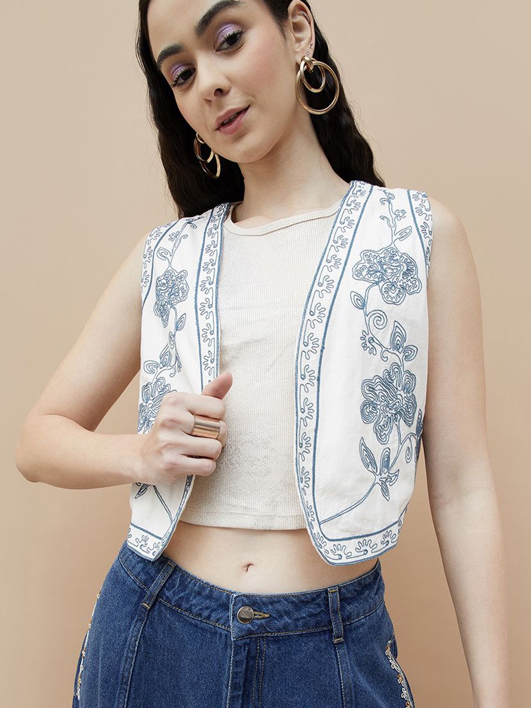

Colour Me by Melange Embroidered Pure Cotton Front Open Waistcoat, Off white
