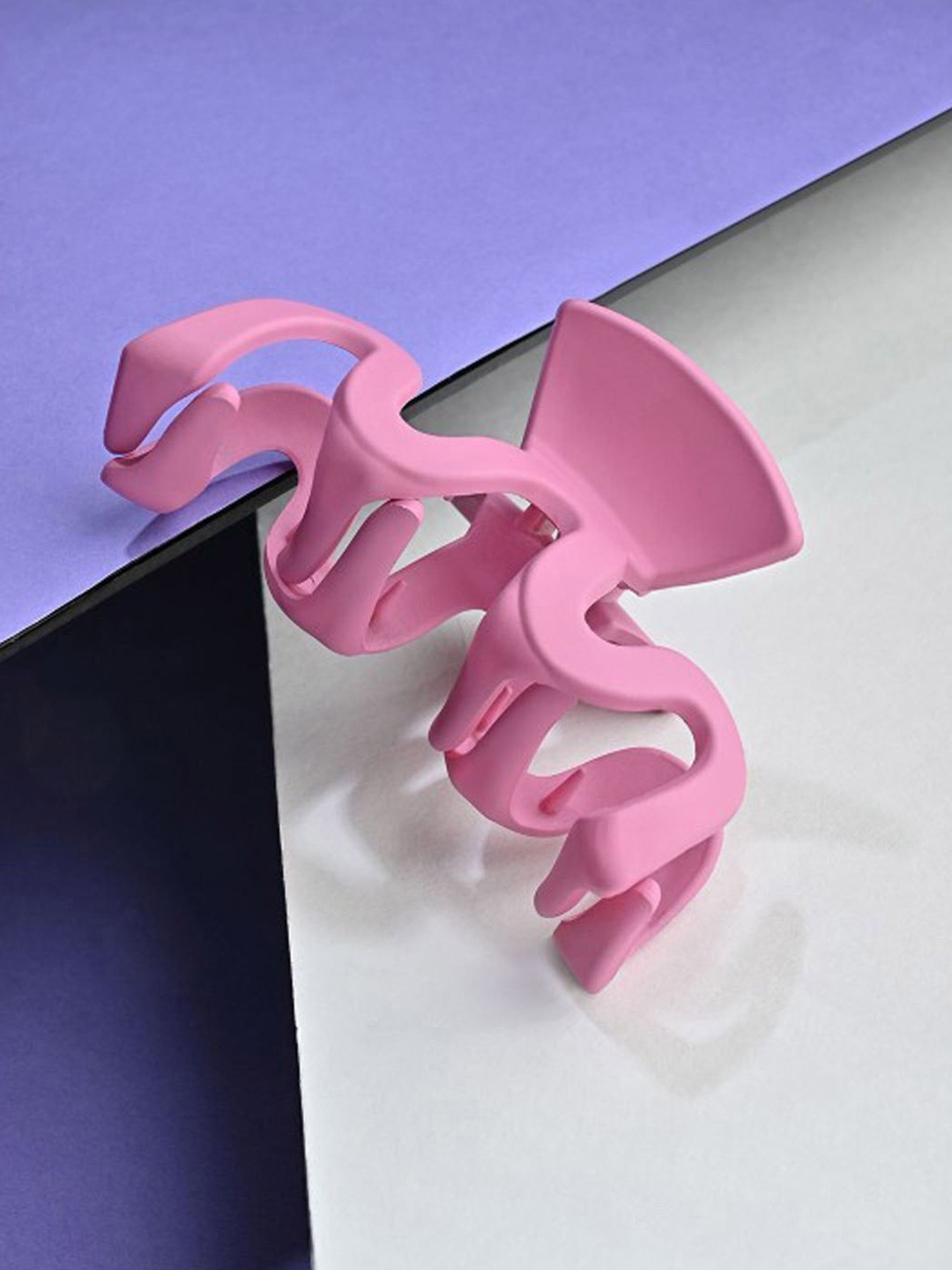 

VAGHBHATT Women Claw Clip, Pink