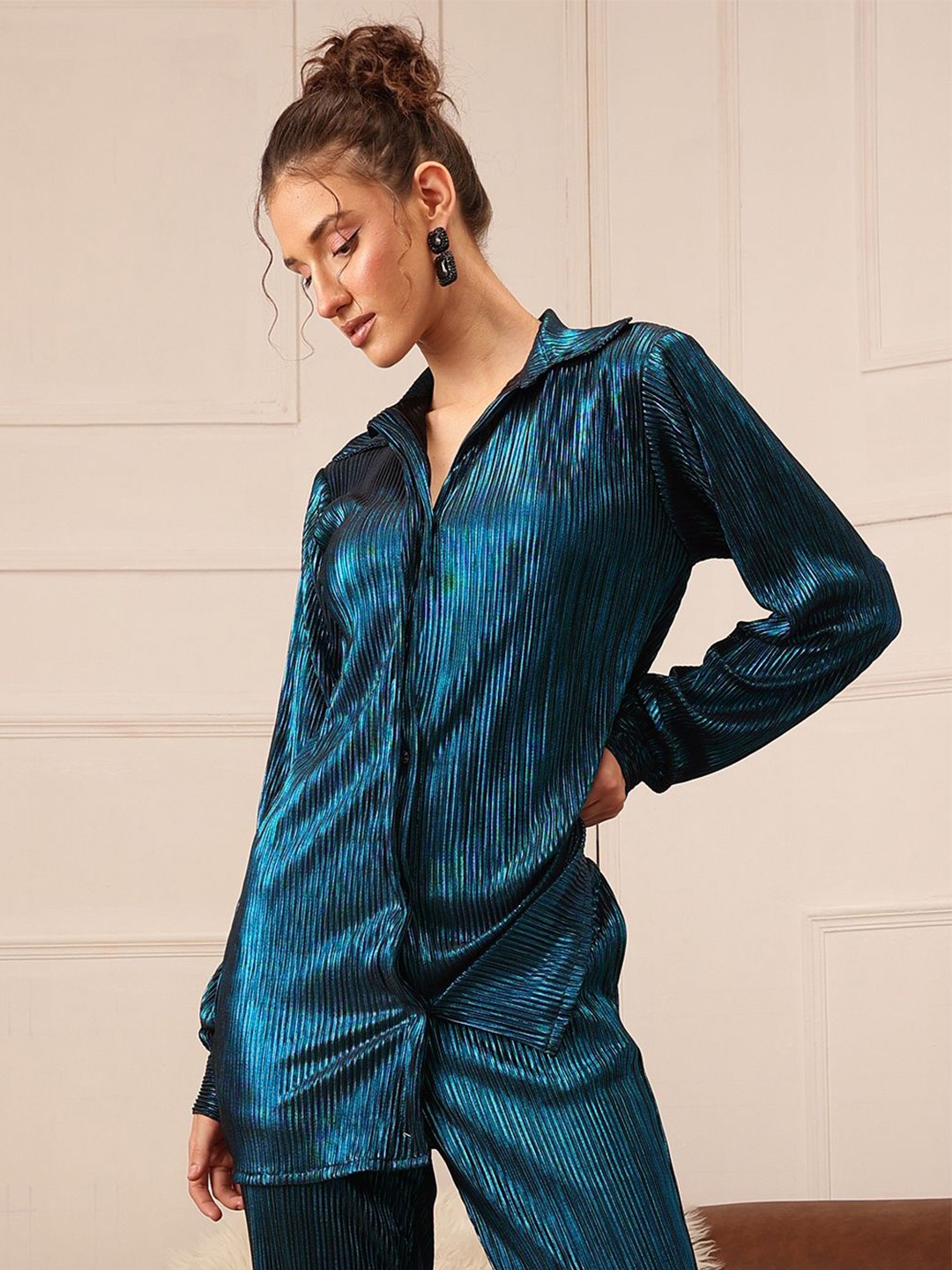 

ATRAENTA Women Spread Collar Self Design Satin Party Shirt, Navy blue