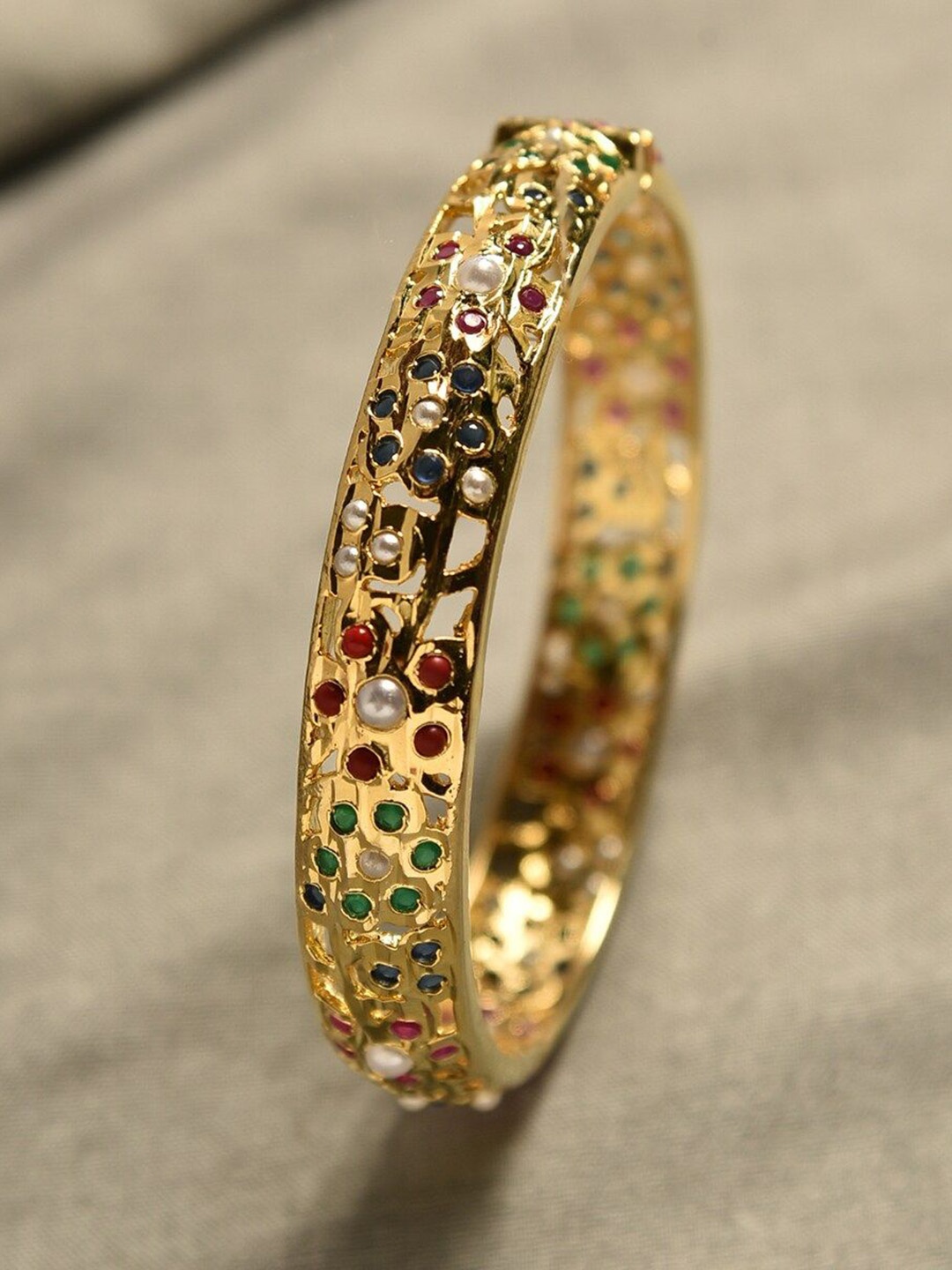 

JAYPORE Stone Studded Bangle, Gold