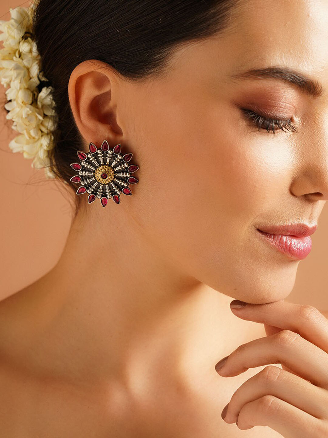 

JAYPORE Stone Studded Contemporary Studs, Silver