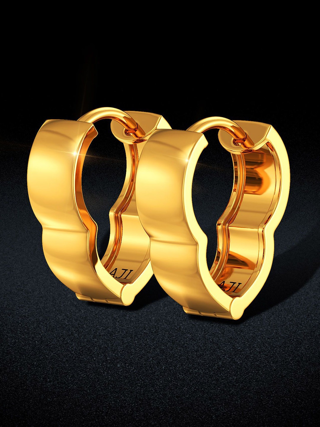 

Joyalukkas Women 22KT Yellow Gold Earrings