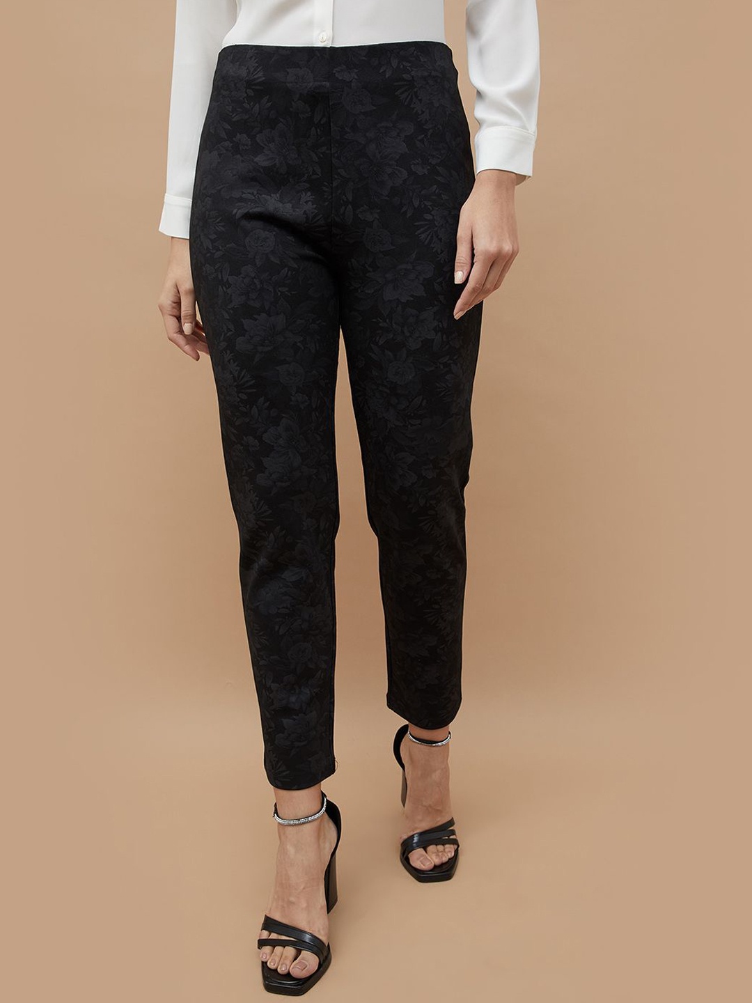 

CODE by Lifestyle Women Printed Trousers, Black