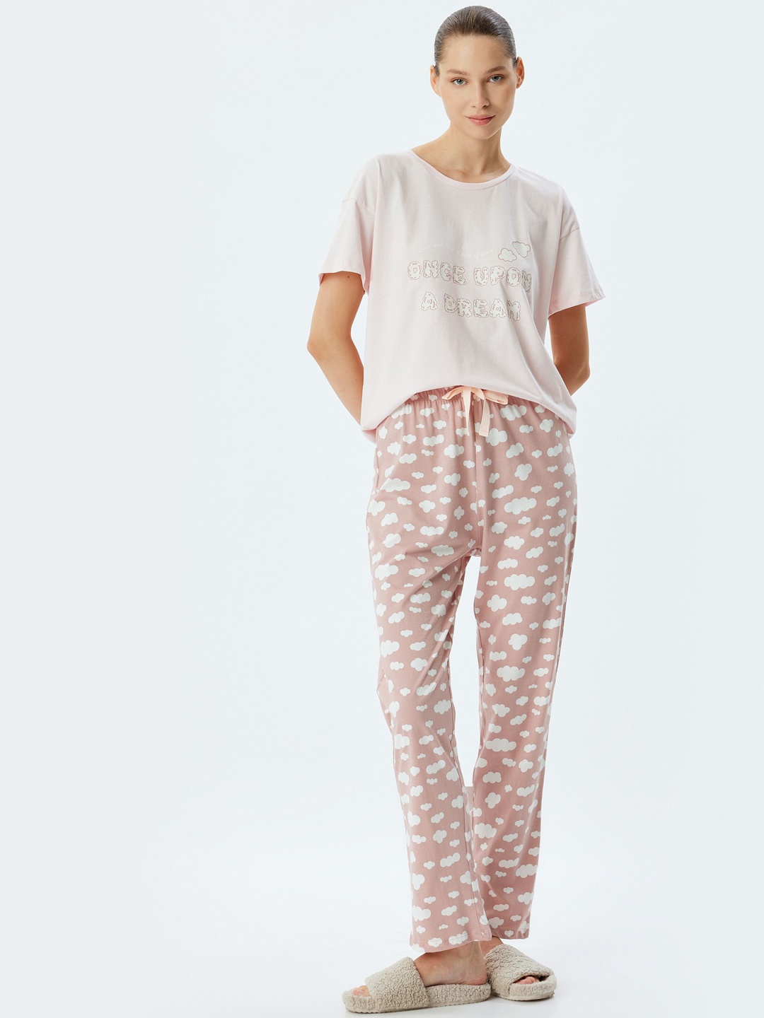 

Koton Women Abstract Printed Night suit, Pink