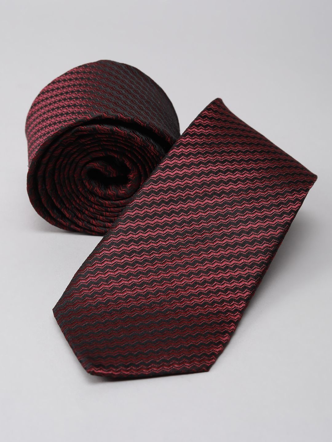 

Peter England Men Woven Design Broad Tie, Maroon