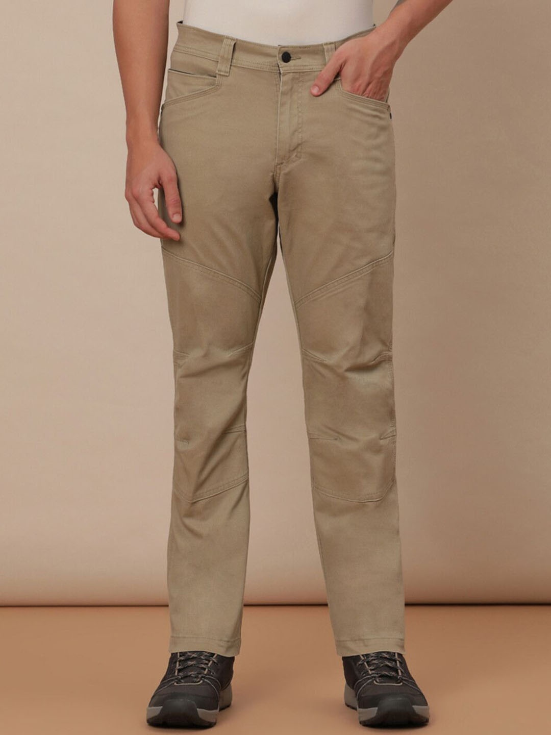 

Wrangler ATG Men Brown Mid Rise Pure Cotton Regular Fit Trousers