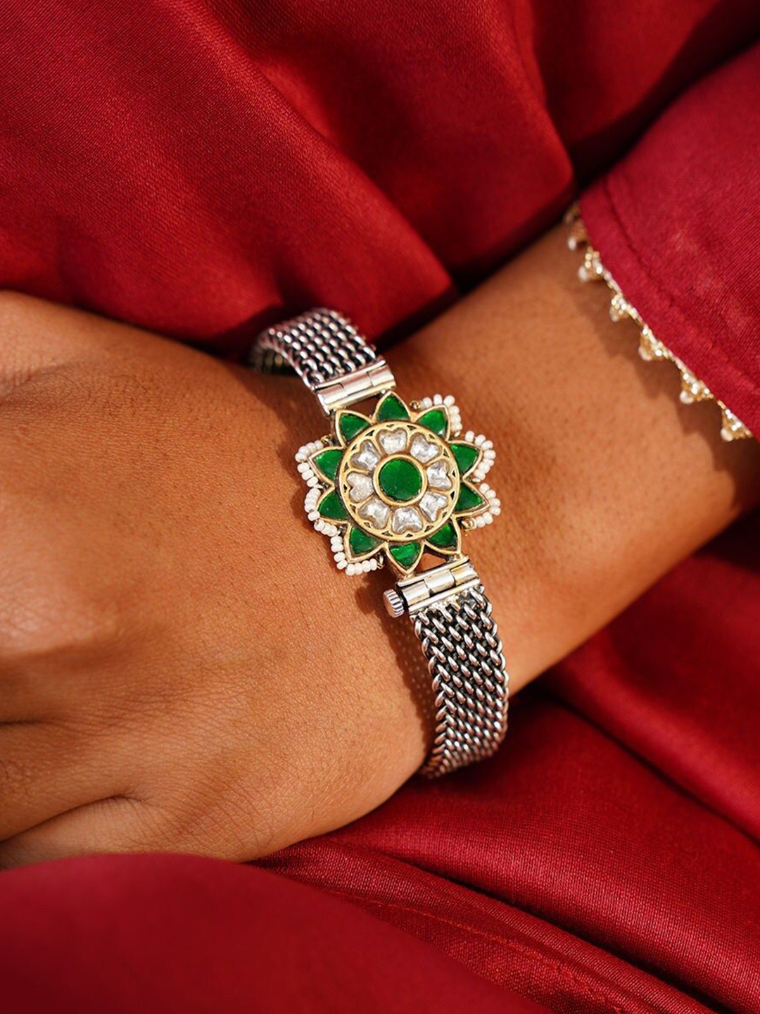 

JAYPORE Silver-Plated Kundan Studded Bangle-Style Bracelet