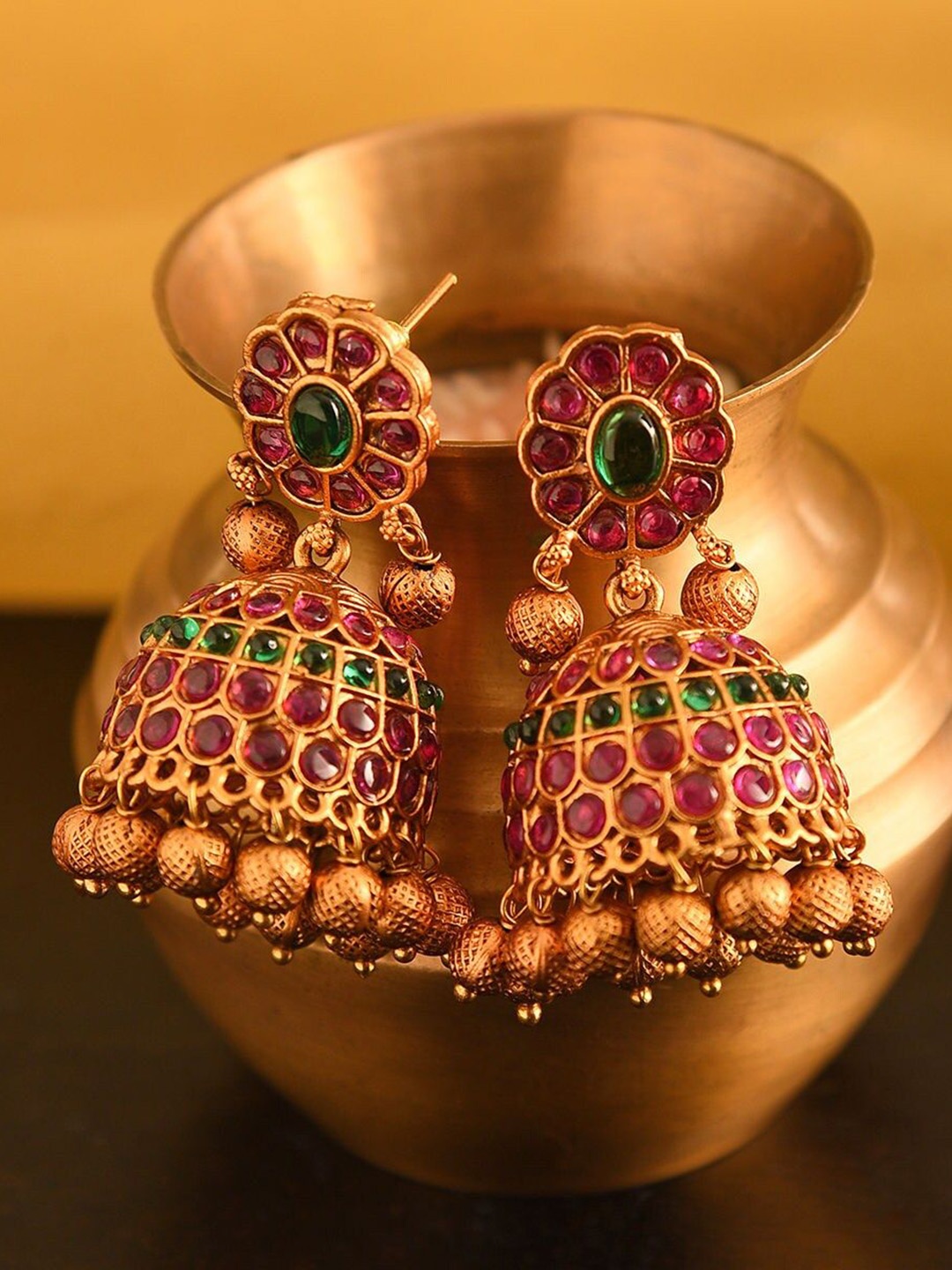 

JAYPORE Dome Shaped Stone Jhumkas Earrings, Gold