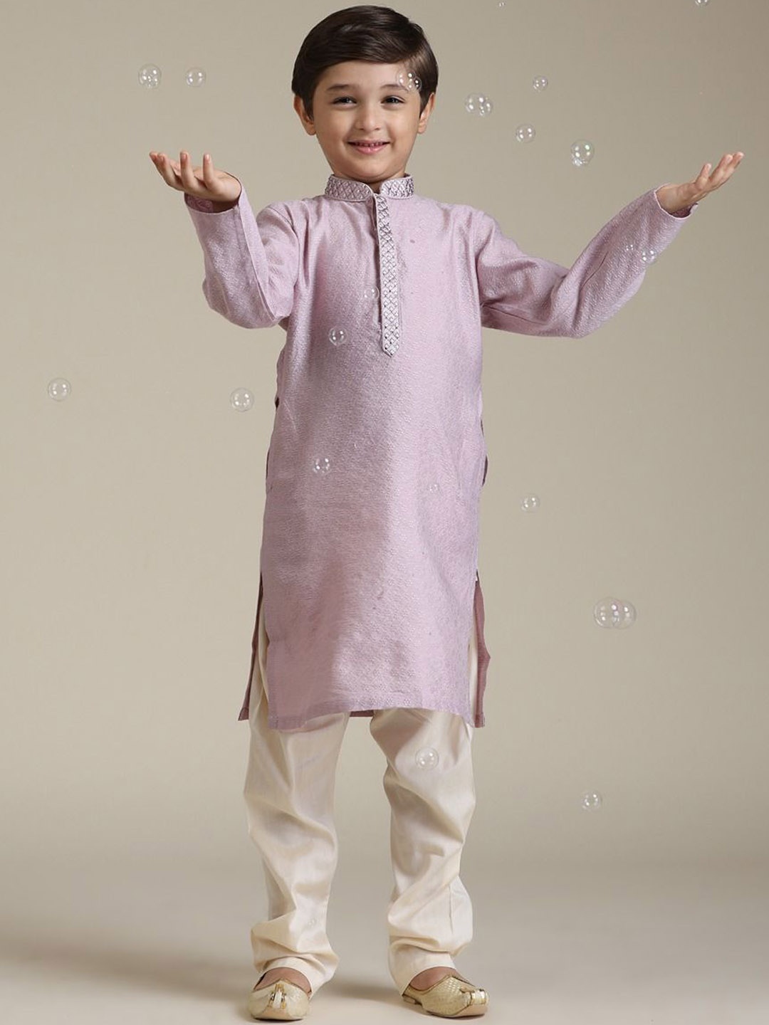 

Manyavar Boys Embroidered Regular Thread Work Kurta with Pyjamas, Purple