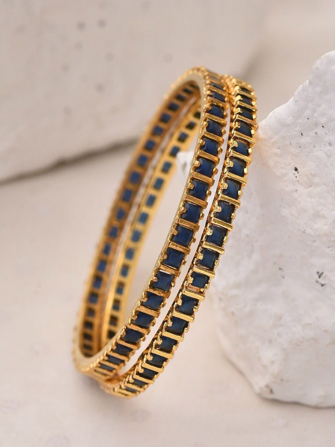 

JAYPORE Set of 2 Stones Studded Bangle, Gold